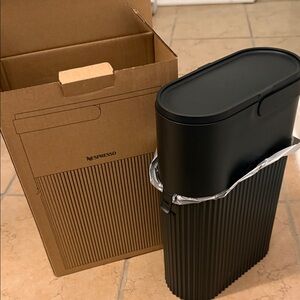 Capsule bin for nespresso